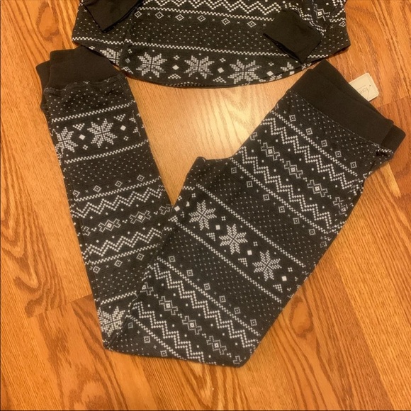 (Sold) Pajama Set - Picture 4 of 4